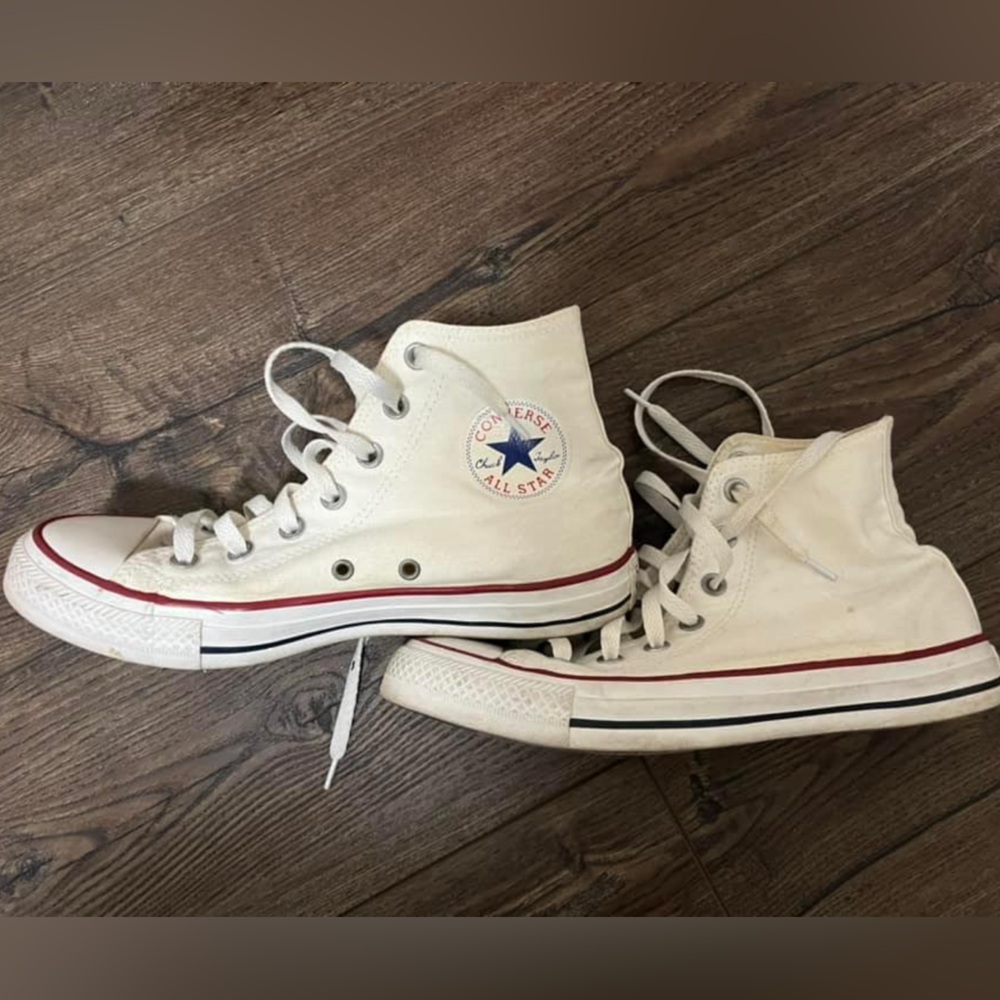 White high top converse size 8